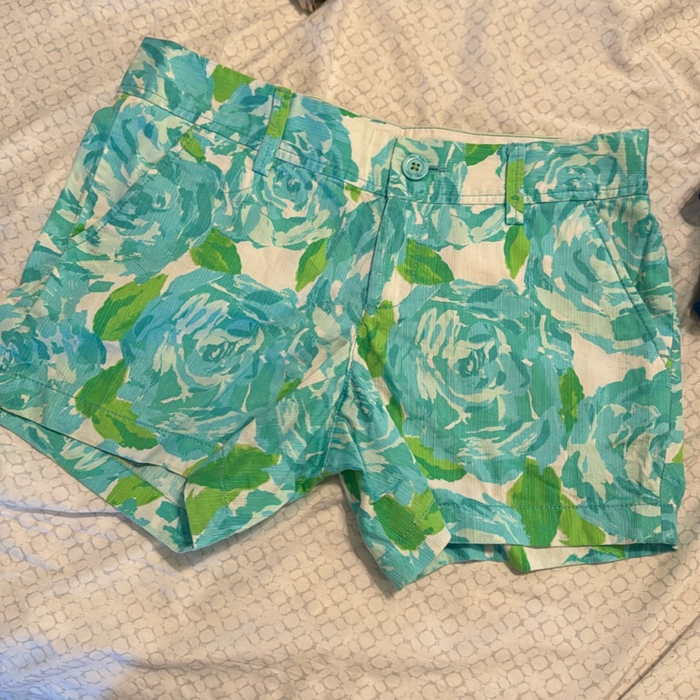 Lilly Pulitzer Shorts (Size 4)